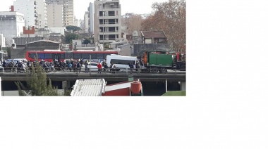 Un choque múltiple dejó al menos 25 heridos en la Autopista 25 de Mayo