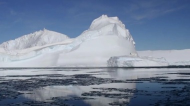 Más agua cálida se acerca a la Antártida Oriental
