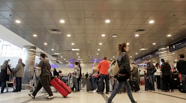 Tortugas, estimuladores y spinners: qué les retiene la Aduana a los turistas en Ezeiza