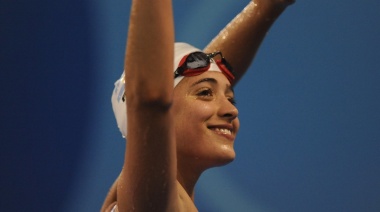 Joya de la natación:  Delfina Pignatiello no se detiene, quebró otro récord argentino en Francia