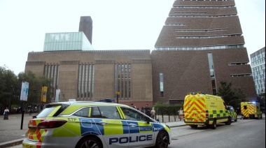 Conmoción en Londres: tiraron a un niño desde la Tate Modern y está grave
