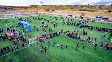 El intendente Vuoto inauguró un nuevo campo de juego en del Estadio Hugo Lumbreras