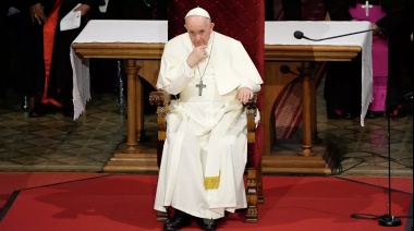 El papa Francisco llama a rezar por la paz en Ucrania
