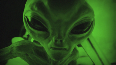 La NASA quiere enviar imágenes de humanos desnudos al espacio para atraer extraterrestres