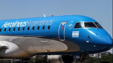 Milei firmará un decreto para que Aerolíneas Argentinas pueda ser privatizada