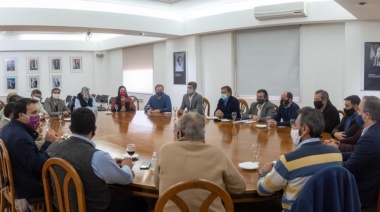 Mendoza coparticipa con los municipios la ayuda enviada por Nación