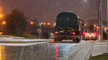Operativo Invierno: Trabajan intensamente en el despeje de nieve