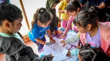 Colonia de Verano Municipal: Jugando, los chicos aprenden sobre salud bucal