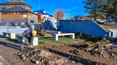 La Municipalidad remodela la Plaza Cívica