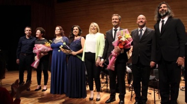 La gobernadora asistió a la presentación del Coro del Fin del Mundo en el CCK