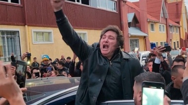 Milei en Ushuaia: Evadió a los periodistas y no habló de la Ley 19640 que tanto critica