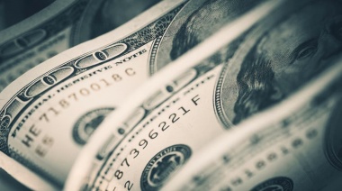 La compra de dólares para ahorro también tendrá el impuesto del 30%