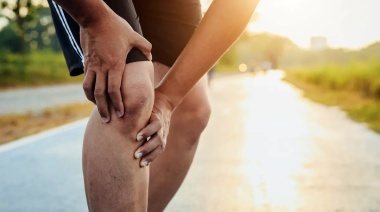 Dolor de rodilla: Un estudio revela cómo los mayores de 50 con problemas pueden prevenirlo