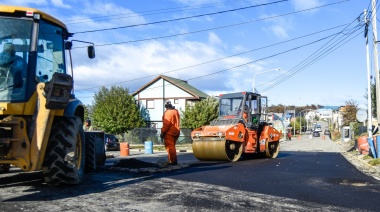 Avanza la repavimentación de Yrigoyen desde la rotonda de Formosa hasta Los Ñires