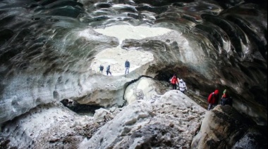Prohibición, durante todo el año, el ingreso a las cuevas de hielo del Vicinguerra