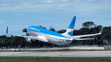 Aerolíneas Argentinas traslada 14 vuelos de Aeroparque a Ezeiza por personal con coronavirus