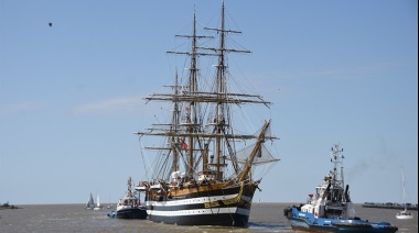 El «Amerigo Vespucci» arribó al Puerto de Buenos Aires