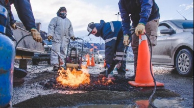 Continúan los trabajos de bacheo en la ciudad