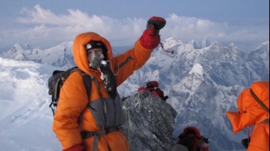 Por el calentamiento global, antiguos cadáveres de montañistas surgen en el Everest