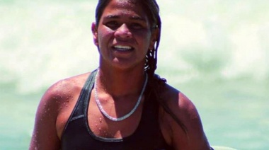 Luzimara Souza, la campeona brasileña de surf  murió alcanzada por un rayo mientras entrenaba