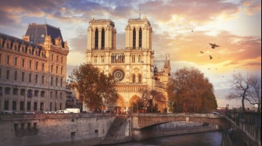 Víctor Hugo, autor de "El jorobado de Notredame" y de "Nuestra Señora de París", salvó a la catedral de desaparecer en el siglo XIX