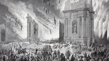 Mujeres en llamas, puertas cerradas y dos mil muertos: el trágico incendio provocado por 2.200 velas en una iglesia