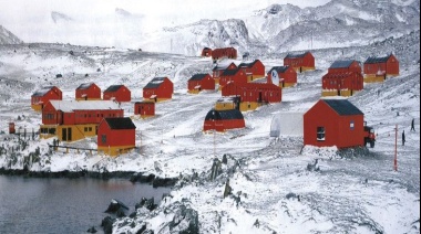 Evacúan una base argentina en la Antártida tras 24 casos de Covid-19