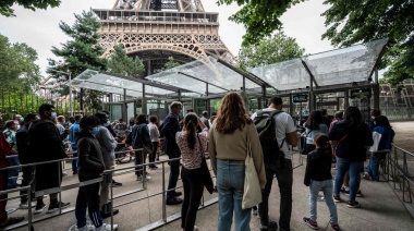 Francia agregó a la Argentina a su “lista verde” y permitirá el ingreso de viajeros aunque no estén vacunados