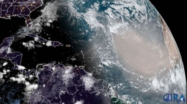 Polvo del Sahara: Cuál es el fenómeno detrás de la densa nube que viaja 10.000 km desde África hasta América
