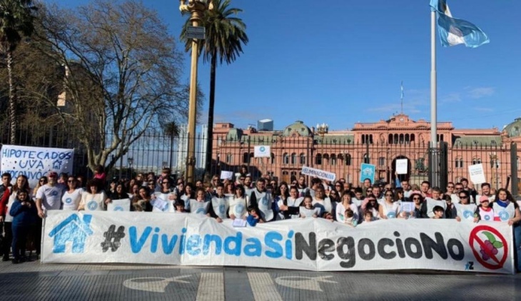 Hipotecados UVA protestaron frente a la Casa Rosada