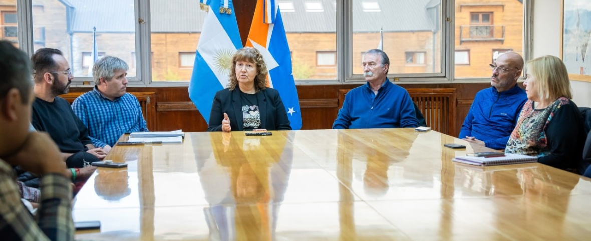 Con la consigna de no paralizar la Actividad Portuaria, Gobierno dialoga con Cámaras y Asociaciones sobre la intervención