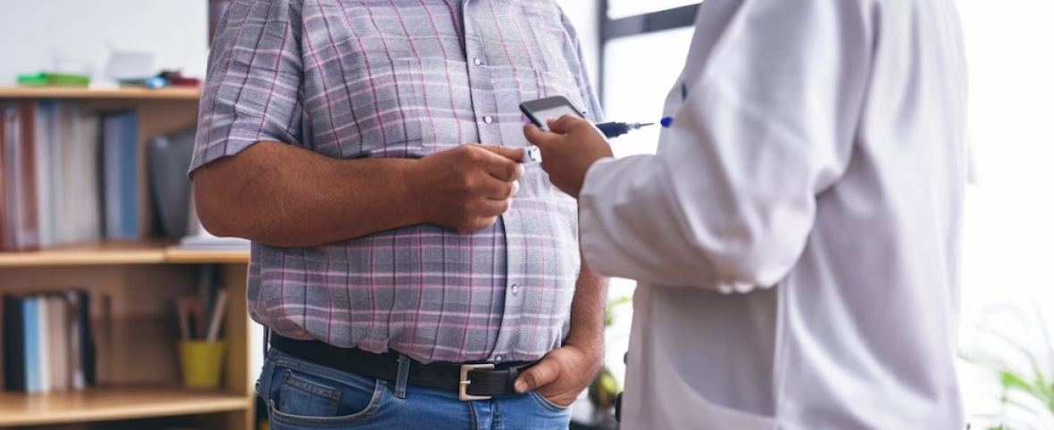 Reforma laboral: qué pasará con el sueldo de un trabajador que se enferma y cómo será su licencia según el nuevo texto