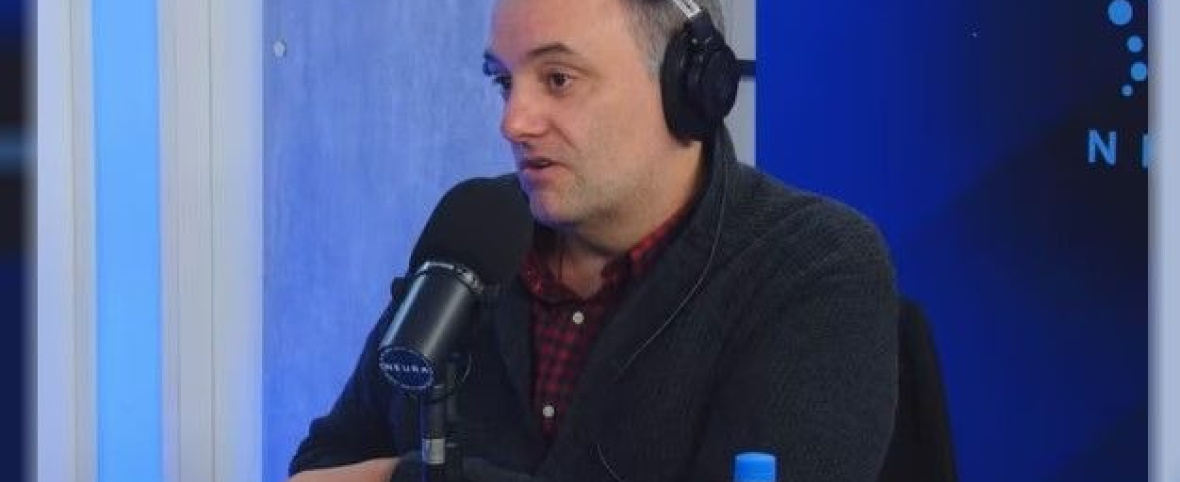 Manuel Adorni contra todos: “Voy a seguir yendo a mi casa de Exaltación y voy a seguir viajando”