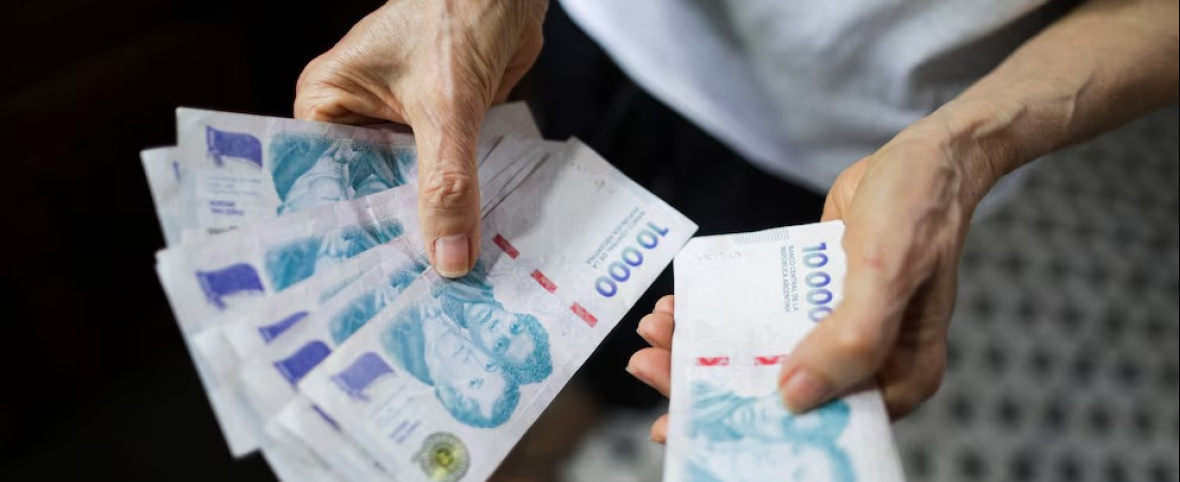 Los argentinos ajustan gastos para llegar a fin de mes: qué consumos resignan primero
