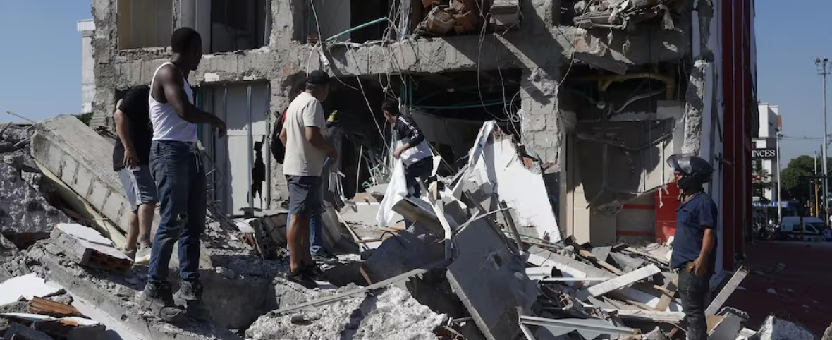Un fuerte terremoto de 7,4 sacudió a Colombia: hay al menos 47 muertos, decenas de heridos y daños en edifcios en Medellín y Cali