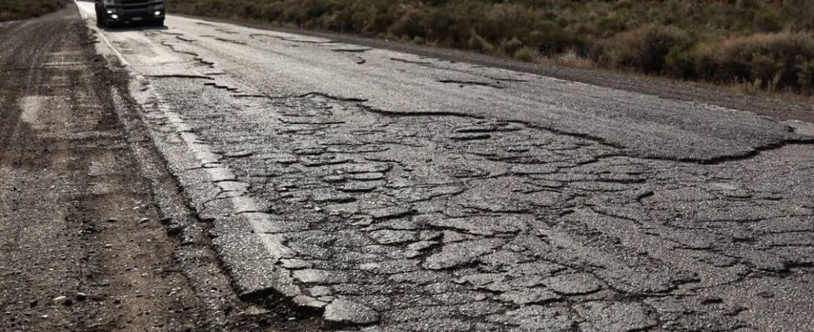 El Gobierno privatiza las rutas y se queda con el impuesto a los combustibles
