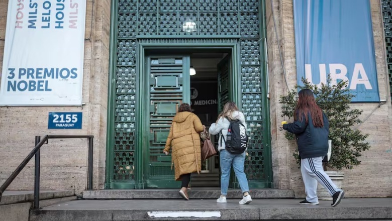 Así varió el porcentaje de jóvenes argentinos que llegan a la universidad, según la UCA: los factores que más influyen