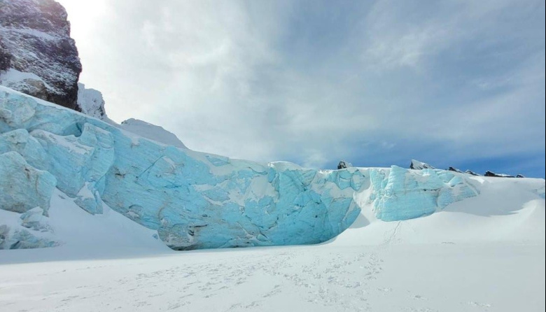Recomiendan evitar el acercamiento al glaciar Ojo del Albino