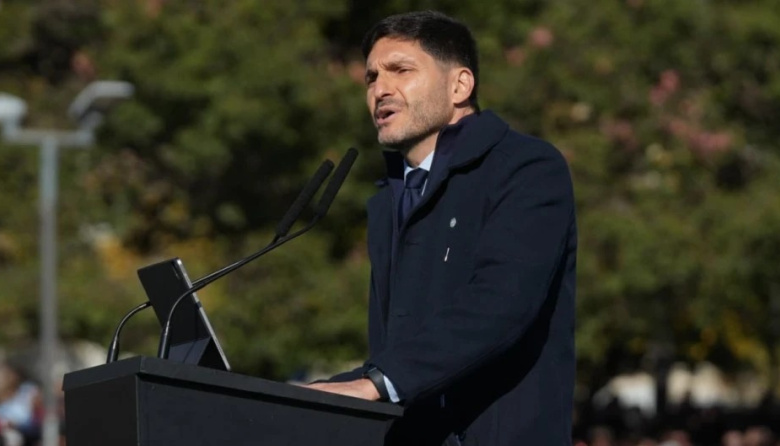 Pullaro apuró a Milei: "Si Adorni fuera funcionario de Santa Fe, no estaría desde hace rato en su cargo"