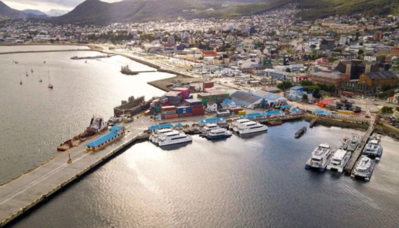 Nación cerró el muelle de catamaranes del Puerto de Ushuaia