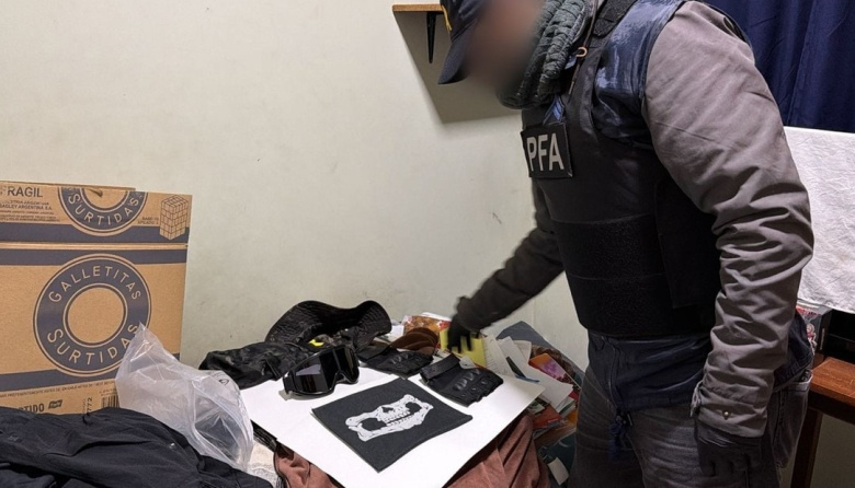 Cómo descubrió el FBI al chico de 15 años que organizaba con IA una masacre escolar en Quilmes y cuál era su plan