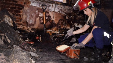 Qué buscan los peritos una vez que se apagan las llamas de los incendios