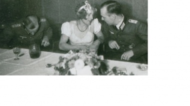 Travestismo entre soldados nazis