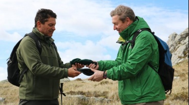 Malvinas. Tras enfrentarse en combate, se hicieron amigos y ahora volvieron juntos a las islas