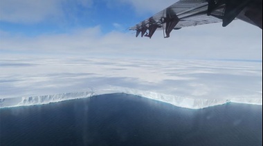 Un gigantesco iceberg se está desprendiendo en la Antártida (y no es por el calentamiento global)