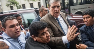 Se suicidó el ex presidente de Perú Alan García cuando iban a detenerlo por corrupción