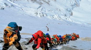 Se derrite la nieve en el Everest y deja ver los cuerpos enterrados en el hielo