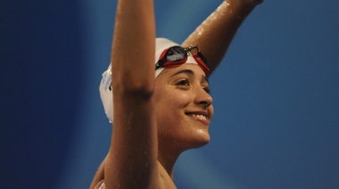Joya de la natación:  Delfina Pignatiello no se detiene, quebró otro récord argentino en Francia