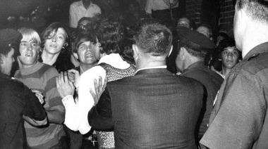 Stonewall, la histórica noche en que los gays se rebelaron en un bar de Nueva York y cambiaron millones de vidas