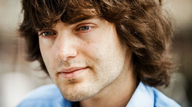Quién es Boyan Slat, el joven holandés que lidera la limpieza de la isla de la basura en el Pacífico